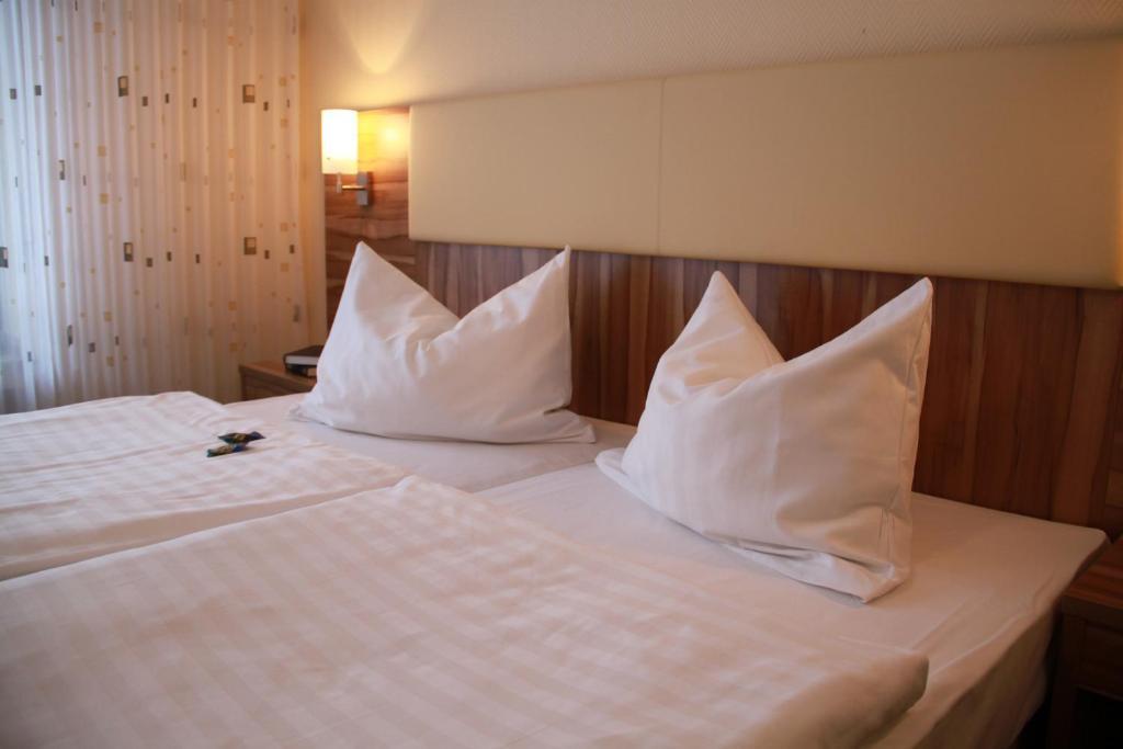 Landhotel Karrenberg Kirchberg an der Jagst Pokoj fotografie